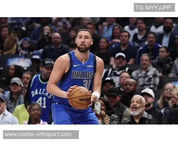 克莱汤普森生涯达成17000分里程碑临时总经理芬利亲自赠送比赛用球